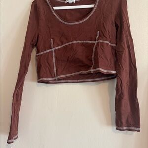 Derek Heart Rust Brown Long-Sleeve Cropped Top with Contrast Stitching